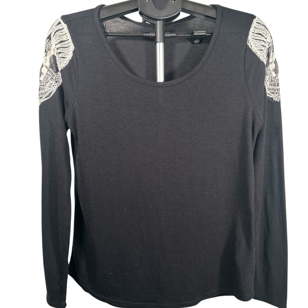 Chic Black Lace Accent Women's Sweater